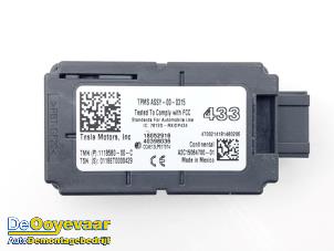 Gebruikte Bandenspanning module Tesla Model 3 Long Range AWD 75 kWh Prijs € 25,00 Margeregeling aangeboden door Autodemontagebedrijf De Ooyevaar