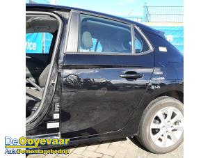 Gebruikte Deur 4Deurs links-achter Opel Corsa F (UB/UH/UP) 1.2 12V 75 Prijs € 399,99 Margeregeling aangeboden door Autodemontagebedrijf De Ooyevaar
