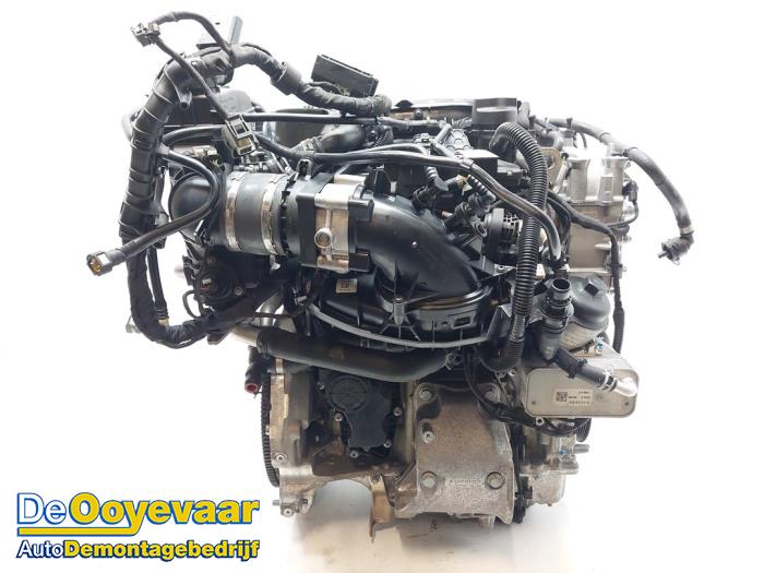 Motor van een Mercedes-AMG A-Klasse AMG (177.1) 2.0 A-35 AMG Turbo 16V 4Matic 2021