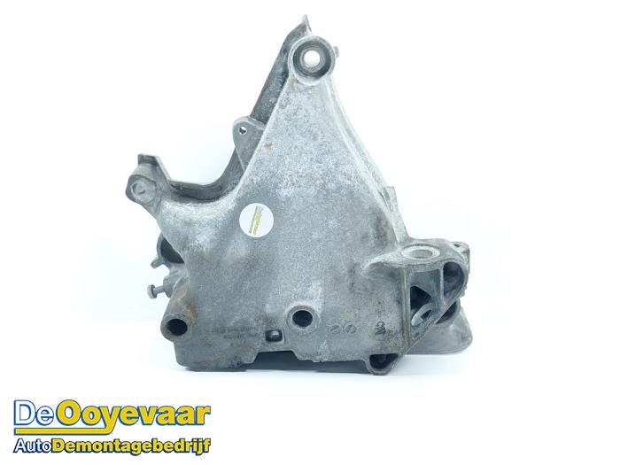 Gebruikte Motorrubber Volkswagen Golf VII (AUA) 1.5 TSI Evo BMT 16V Prijs € 9,99 Margeregeling aangeboden door Autodemontagebedrijf De Ooyevaar