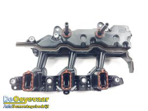 Gebruikte Carterventilatie Renault Trafic New (FL) 2.0 dCi 16V 90 Prijs € 29,99 Margeregeling aangeboden door Autodemontagebedrijf De Ooyevaar