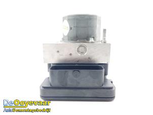 Gebruikte ABS Pomp Mercedes A (W176) 1.6 A-180 16V Prijs € 65,00 Margeregeling aangeboden door Autodemontagebedrijf De Ooyevaar