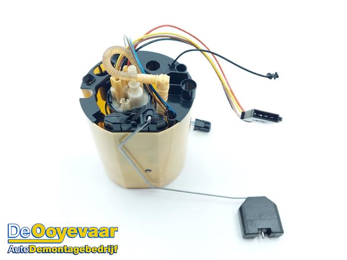 Gebruikte Tank element Pomp Audi A6 Avant (C7) 3.0 TDI V6 24V biturbo Quattro Prijs € 49,99 Margeregeling aangeboden door Autodemontagebedrijf De Ooyevaar