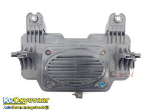 Gebruikte VESS luidspreker Hyundai Ioniq 1.6 GDI 16V Hybrid Prijs € 69,99 Margeregeling aangeboden door Autodemontagebedrijf De Ooyevaar