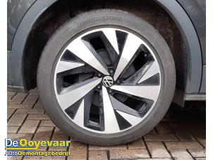 Gebruikte Velgen set + banden Volkswagen ID.4 (E21) Performance Prijs € 1.749,99 Margeregeling aangeboden door Autodemontagebedrijf De Ooyevaar