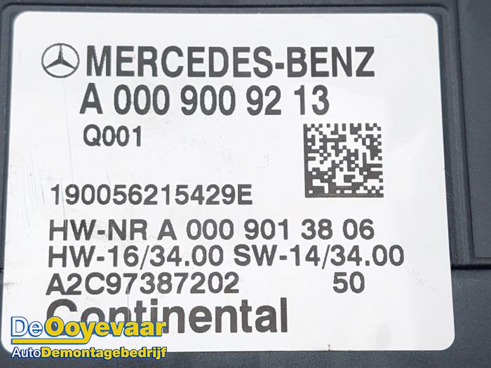 ADM brandstof module van een Mercedes-Benz Vito (447.6) 2.2 116 CDI 16V 2019