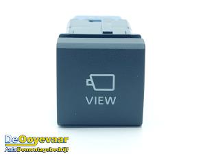 Gebruikte Schakelaar Toyota Land Cruiser (J15) 2.8 D-4D 16V Prijs € 19,99 Margeregeling aangeboden door Autodemontagebedrijf De Ooyevaar