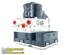 Gebruikte ABS Pomp Porsche Macan (95B) 3.6 V6 24V Turbo Prijs € 499,99 Margeregeling aangeboden door Autodemontagebedrijf De Ooyevaar