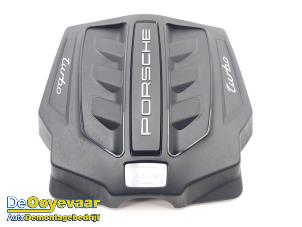 Gebruikte Afdekplaat motor Porsche Macan (95B) 3.6 V6 24V Turbo Prijs € 119,99 Margeregeling aangeboden door Autodemontagebedrijf De Ooyevaar