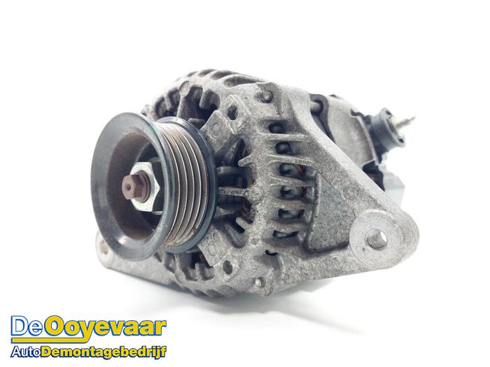 Gebruikte Dynamo Suzuki Swift (ZC/ZD) 1.2 Dual Jet 16V Prijs € 29,99 Margeregeling aangeboden door Autodemontagebedrijf De Ooyevaar