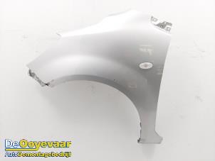 Gebruikte Scherm links-voor Opel Agila (B) 1.0 12V Prijs € 99,99 Margeregeling aangeboden door Autodemontagebedrijf De Ooyevaar