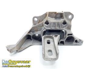 Gebruikte Motorrubber Opel Corsa F (UB/UH/UP) 1.2 12V 75 Prijs € 39,99 Margeregeling aangeboden door Autodemontagebedrijf De Ooyevaar