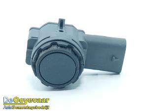 Gebruikte PDC Sensor Mazda CX-30 (DM) 2.0 e-SkyActiv-G 150 16V Prijs € 29,99 Margeregeling aangeboden door Autodemontagebedrijf De Ooyevaar