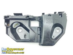 Gebruikte Bumpersteun rechts-achter Mazda CX-30 (DM) 2.0 e-SkyActiv-G 150 16V Prijs € 29,99 Margeregeling aangeboden door Autodemontagebedrijf De Ooyevaar