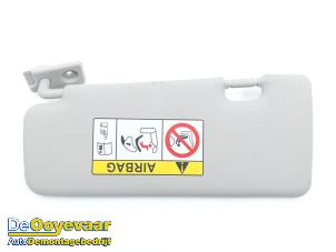 Gebruikte Zonneklep Dacia Spring Prijs € 29,99 Margeregeling aangeboden door Autodemontagebedrijf De Ooyevaar