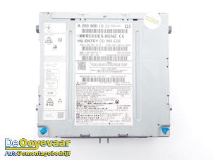 Gebruikte Regelunit Multi Media Mercedes GLC (X253) 2.0 260 16V 4-Matic Prijs € 149,99 Margeregeling aangeboden door Autodemontagebedrijf De Ooyevaar