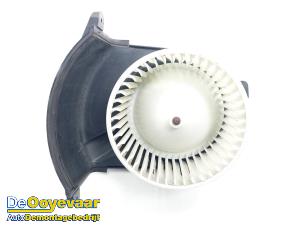 Gebruikte Chaufage Ventilatiemotor Renault Kangoo Express (FW) 1.5 dCi 75 FAP Prijs € 25,00 Margeregeling aangeboden door Autodemontagebedrijf De Ooyevaar