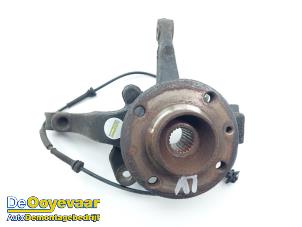 Gebruikte Asschenkel links-voor Renault Kangoo Express (FW) 1.5 dCi 75 FAP Prijs € 19,99 Margeregeling aangeboden door Autodemontagebedrijf De Ooyevaar