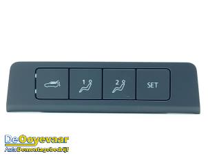 Gebruikte Schakelaar achterklep Mazda CX-60 (KH) 2.5 e-SkyActiv PHEV Prijs € 39,99 Margeregeling aangeboden door Autodemontagebedrijf De Ooyevaar