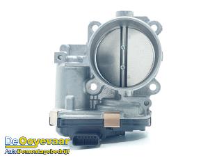 Gebruikte Gasklephuis Mazda CX-60 (KH) 2.5 e-SkyActiv PHEV Prijs € 89,99 Margeregeling aangeboden door Autodemontagebedrijf De Ooyevaar