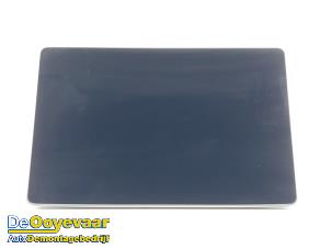 Gebruikte Display Multi Media regelunit Tesla Model 3 Long Range AWD 75 kWh Prijs € 449,99 Margeregeling aangeboden door Autodemontagebedrijf De Ooyevaar