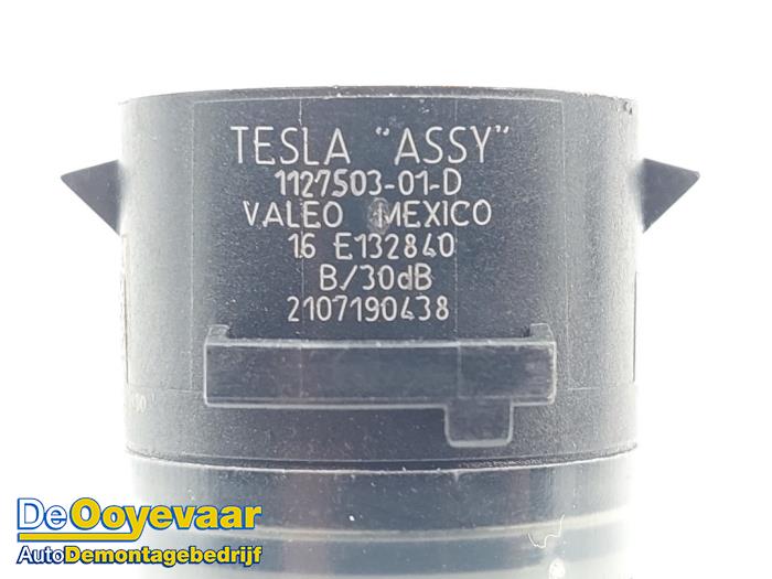 PDC Sensor Set van een Tesla Model 3 Long Range AWD 75 kWh 2019