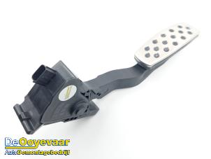 Gebruikte Gaspedaal Opel Insignia Sports Tourer Prijs € 49,99 Margeregeling aangeboden door Autodemontagebedrijf De Ooyevaar