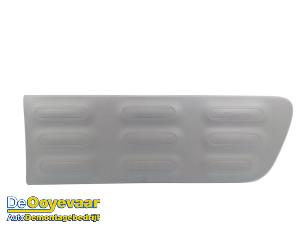 Gebruikte Deurlijst Citroen C4 Cactus (0B/0P) 1.2 PureTech 82 12V Prijs € 29,99 Margeregeling aangeboden door Autodemontagebedrijf De Ooyevaar