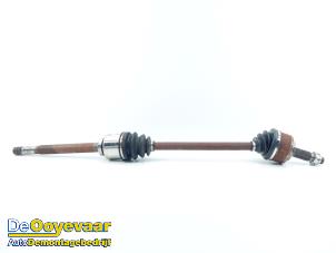 Gebruikte Cardanas rechts-voor (VWA) Opel Movano 2.3 CDTi 16V FWD Prijs € 75,00 Margeregeling aangeboden door Autodemontagebedrijf De Ooyevaar