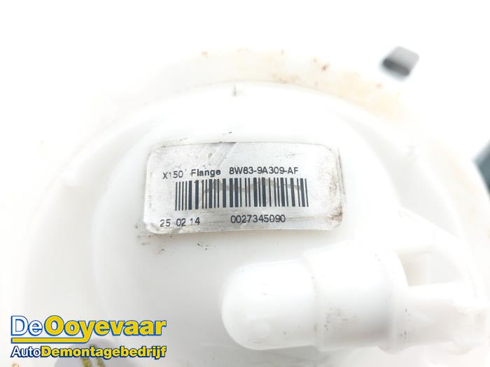 Brandstofpomp Elektrisch van een Jaguar XK Convertible 5.0 XKR-S V8 32V 2014