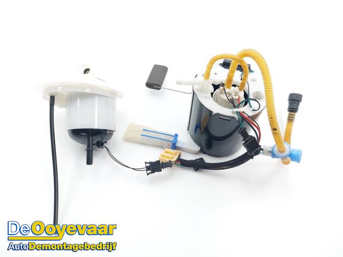 Brandstofpomp Elektrisch van een Jaguar XK Convertible 5.0 XKR-S V8 32V 2014