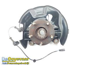 Gebruikte Fusee rechts-voor Mazda 6 (GJ/GH/GL) 2.0 SkyActiv-G 165 16V Prijs € 39,99 Margeregeling aangeboden door Autodemontagebedrijf De Ooyevaar