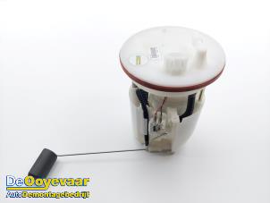 Gebruikte Tank element Pomp Mazda 6 (GJ/GH/GL) 2.0 SkyActiv-G 165 16V Prijs € 49,99 Margeregeling aangeboden door Autodemontagebedrijf De Ooyevaar