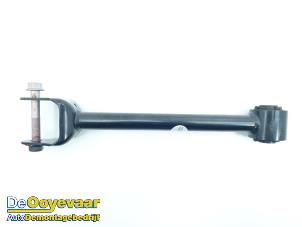 Gebruikte Draagarm links-achter Mazda 6 (GJ/GH/GL) 2.0 SkyActiv-G 165 16V Prijs € 19,99 Margeregeling aangeboden door Autodemontagebedrijf De Ooyevaar