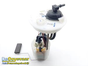 Gebruikte Tank element Pomp Ford EcoSport (JK8) 1.0 EcoBoost 12V 125 Prijs € 39,99 Margeregeling aangeboden door Autodemontagebedrijf De Ooyevaar