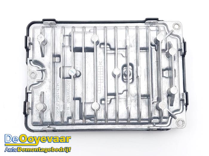 Module LED koplamp van een Volvo EX30 Single Motor Extended Range 69 kWh 2024