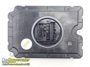 Gebruikte Module LED koplamp Volvo EX30 Single Motor Extended Range 69 kWh Prijs € 129,99 Margeregeling aangeboden door Autodemontagebedrijf De Ooyevaar