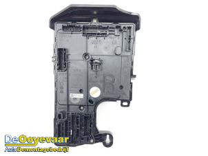 Gebruikte Centrale Deurvergrendelings Module Tesla Model 3 Long Range AWD 75 kWh Prijs € 119,99 Margeregeling aangeboden door Autodemontagebedrijf De Ooyevaar