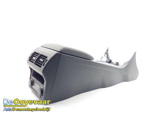 Gebruikte Middenconsoles Jaguar XF (X260) 2.0d 180 16V Prijs € 225,00 Margeregeling aangeboden door Autodemontagebedrijf De Ooyevaar