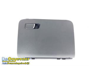 Gebruikte Dashboardkastje MG Marvel R Luxury, Comfort 70 kWh Prijs € 149,99 Margeregeling aangeboden door Autodemontagebedrijf De Ooyevaar