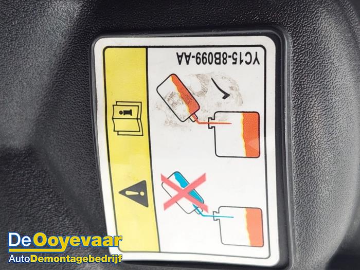 Expansievat van een Jaguar XF (X260) 2.0d 180 16V 2016