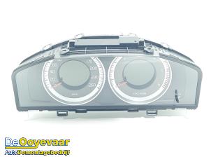 Gebruikte Cockpit Volvo V60 I (FW/GW) 2.4 D5 20V Prijs € 59,99 Margeregeling aangeboden door Autodemontagebedrijf De Ooyevaar