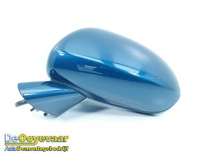 Gebruikte Spiegel Buiten links Opel Corsa E 1.0 SIDI Turbo 12V Prijs € 99,99 Margeregeling aangeboden door Autodemontagebedrijf De Ooyevaar