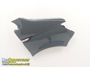 Gebruikte Voorscherm rechts Volkswagen Transporter T6 2.0 TDI DRF Prijs op aanvraag aangeboden door Autodemontagebedrijf De Ooyevaar