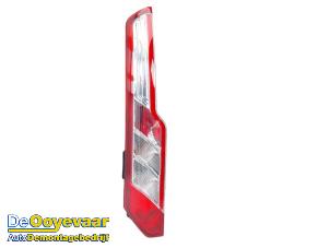 Gebruikte Achterlicht links Ford Transit Custom 2.2 TDCi 16V Prijs € 59,99 Margeregeling aangeboden door Autodemontagebedrijf De Ooyevaar