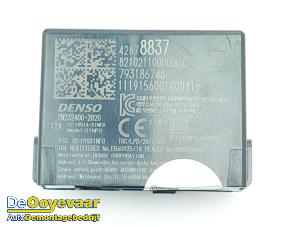 Gebruikte Keyless entry antenne Opel Ampera-e Ampera-e Prijs € 39,99 Margeregeling aangeboden door Autodemontagebedrijf De Ooyevaar