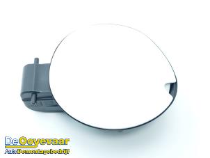 Gebruikte Tank Klep Peugeot 208 I (CA/CC/CK/CL) 1.2 Vti 12V PureTech Prijs € 15,00 Margeregeling aangeboden door Autodemontagebedrijf De Ooyevaar