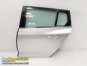 Gebruikte Deur 4Deurs links-achter Renault Megane IV Estate (RFBK) 1.5 Energy dCi 110 Prijs € 279,99 Margeregeling aangeboden door Autodemontagebedrijf De Ooyevaar