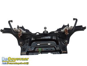Gebruikte Subframe Renault Megane IV Estate (RFBK) 1.5 Energy dCi 110 Prijs € 99,99 Margeregeling aangeboden door Autodemontagebedrijf De Ooyevaar