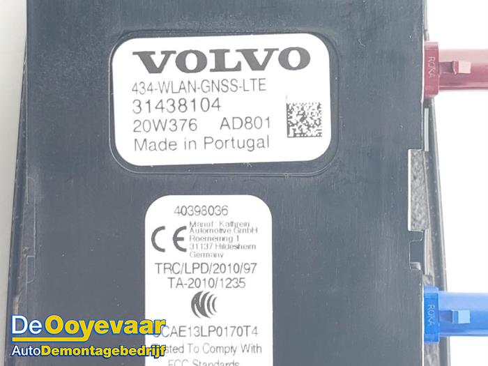 Antenne van een Volvo V60 II (ZW) 2.0 B3 16V Mild Hybrid 2021